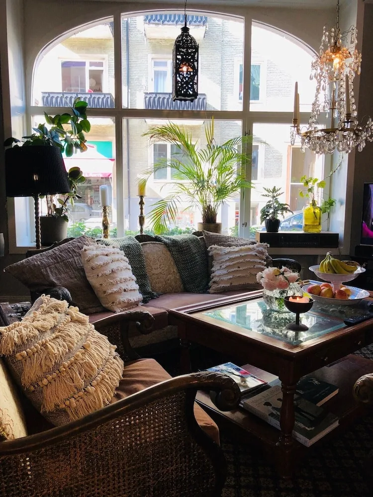 Hotel Lilton — 3
