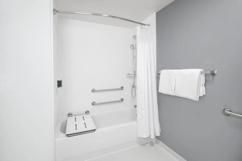 Courtyard by Marriott Augusta — 3