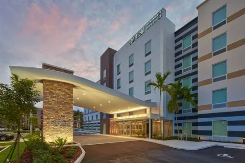 Fairfield by Marriott Inn & Suites West Palm Beach — 4