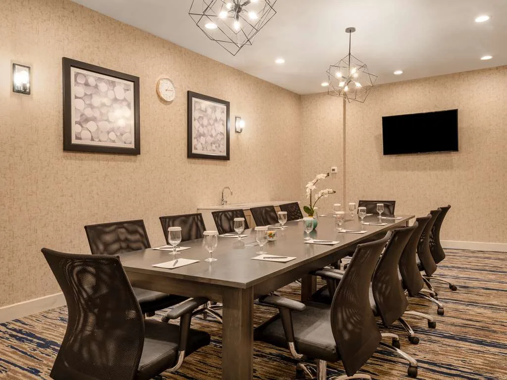 Embassy Suites by Hilton Baltimore Hunt Valley — 5