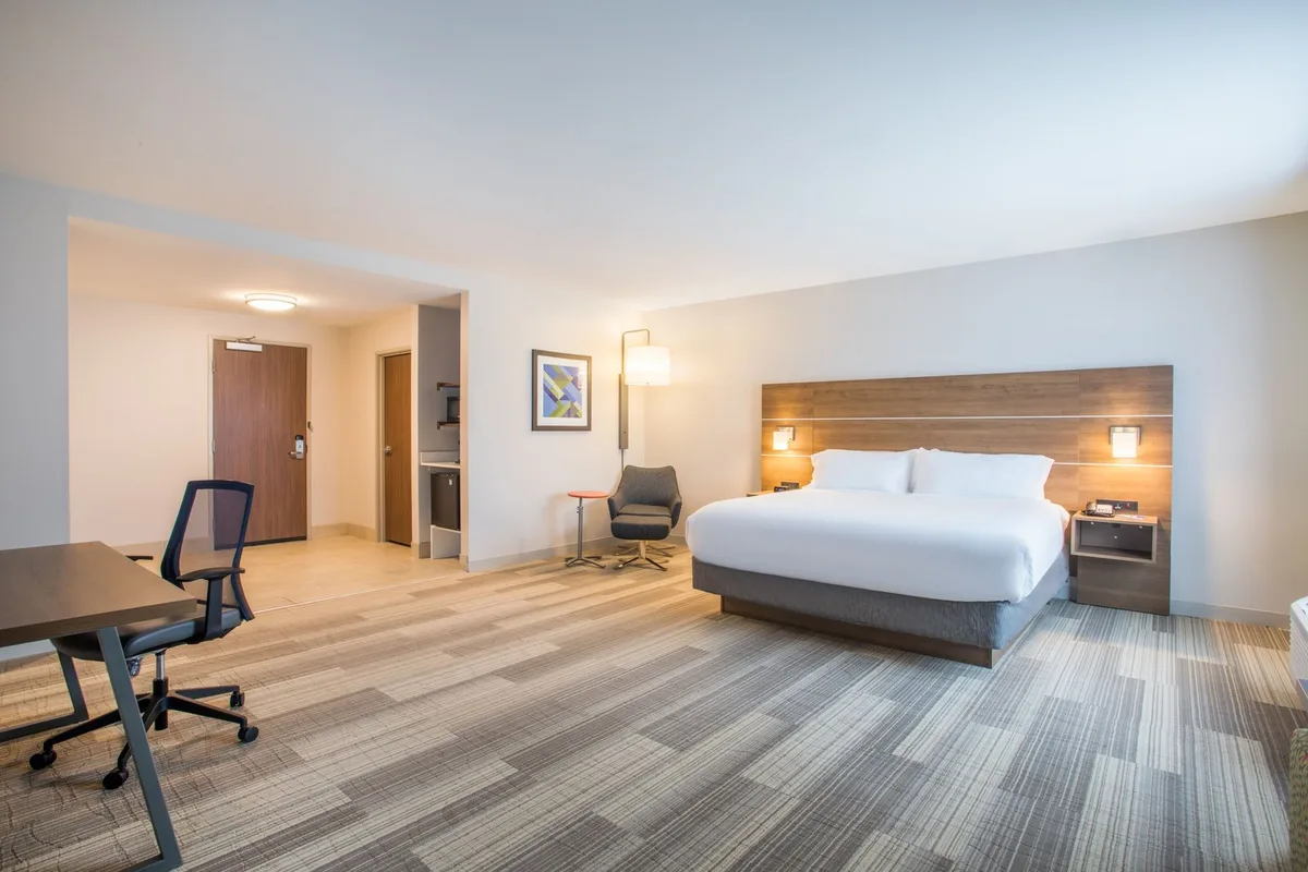 Holiday Inn Express & Suites Owings Mills-Baltimore Area by IHG