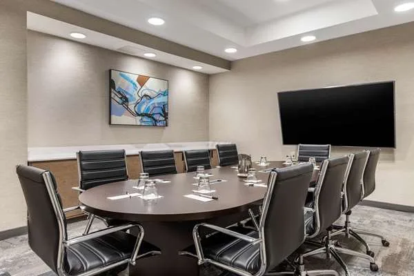Cambria Hotel West Orange — 5