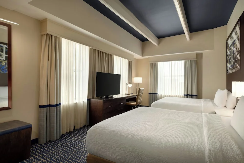 Fairfield Inn & Suites — 3