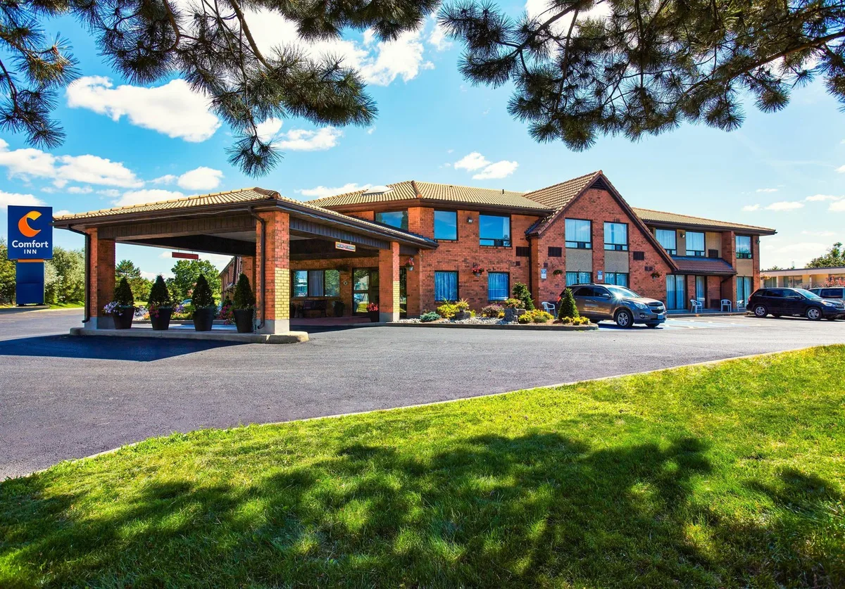 Comfort Inn — 3