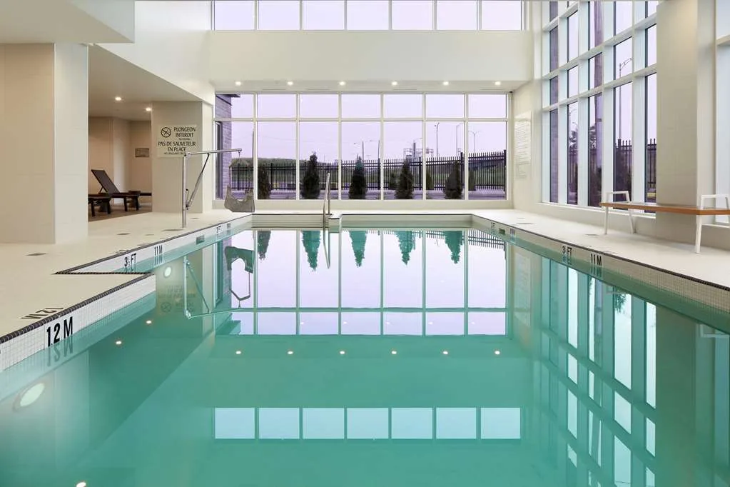 DoubleTree by Hilton Montreal Airport