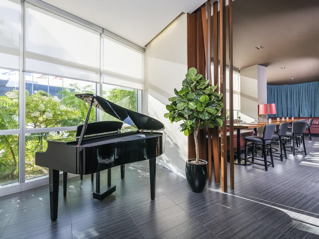 Novotel Montreal Airport — 5