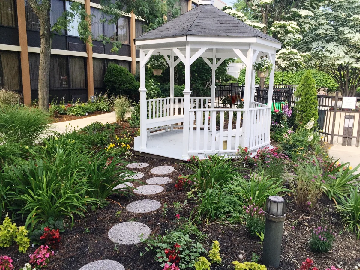 Holiday Inn Westbury-Long Island by IHG — 3