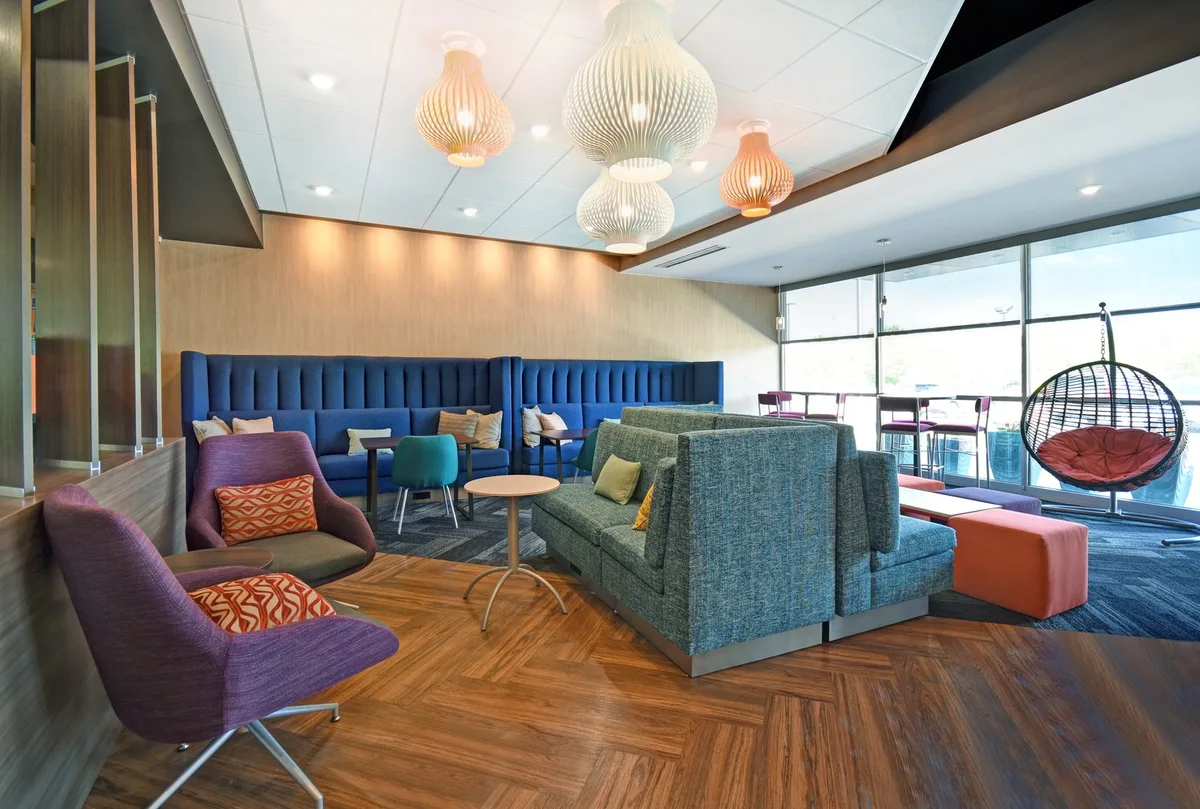 Tru by Hilton Grand Rapids Airport — 3