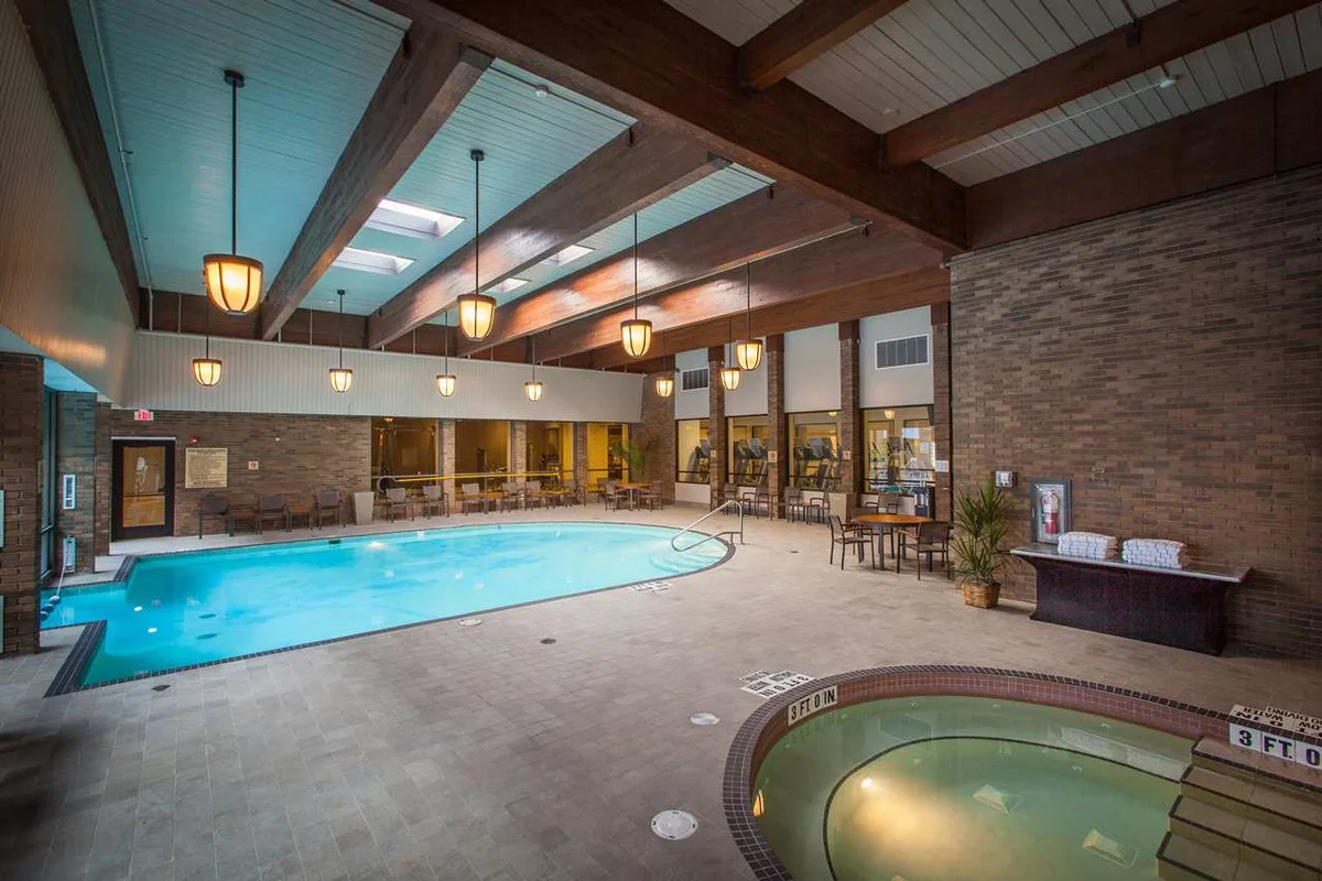 DoubleTree by Hilton Hotel Pittsburgh - Green Tree