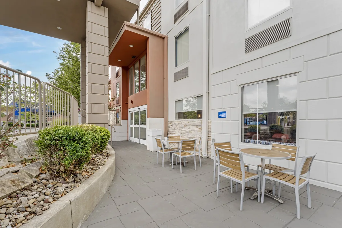 Holiday Inn Express Pittsburgh E - Waterfront Dr by IHG