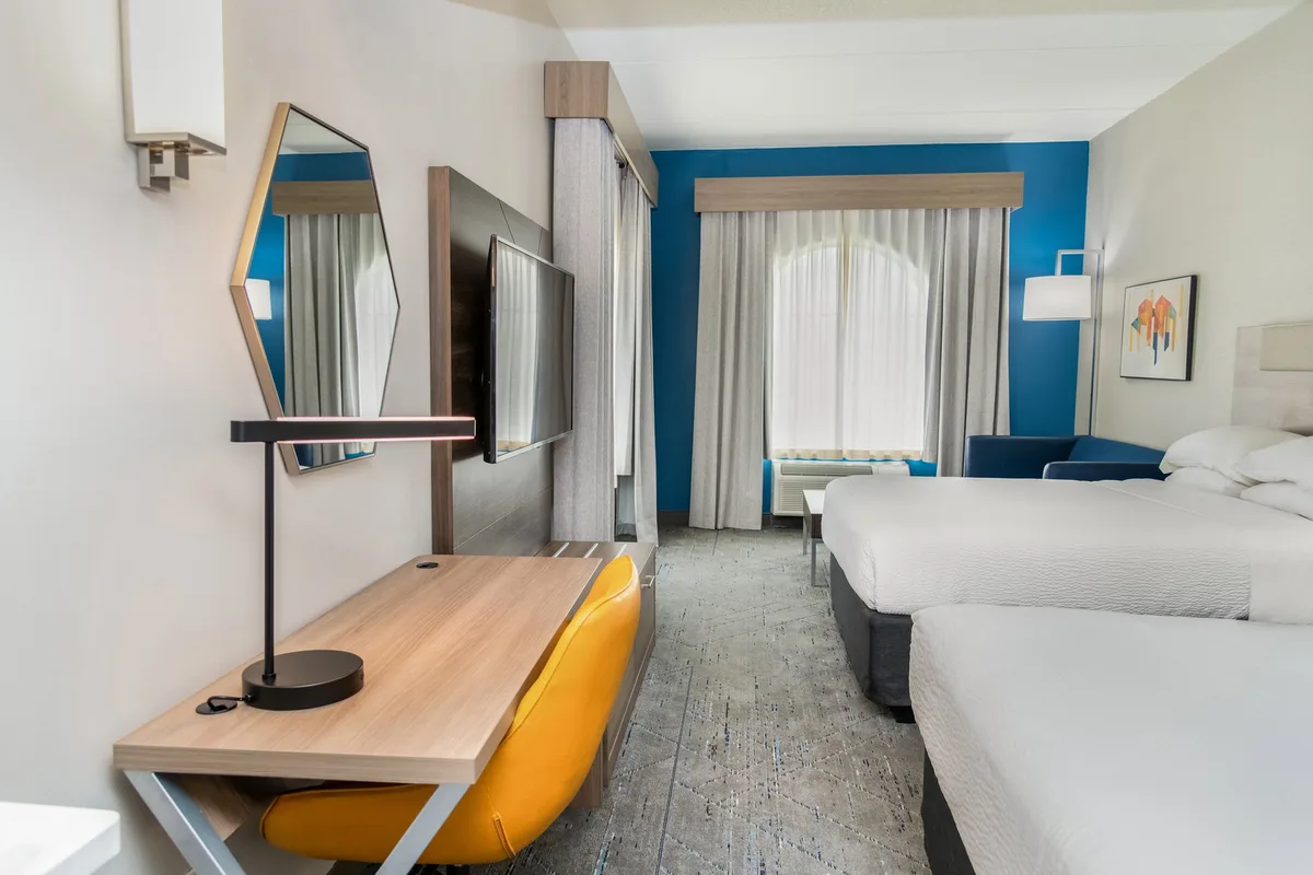 Holiday Inn Express & Suites Pittsburgh-South Side by IHG