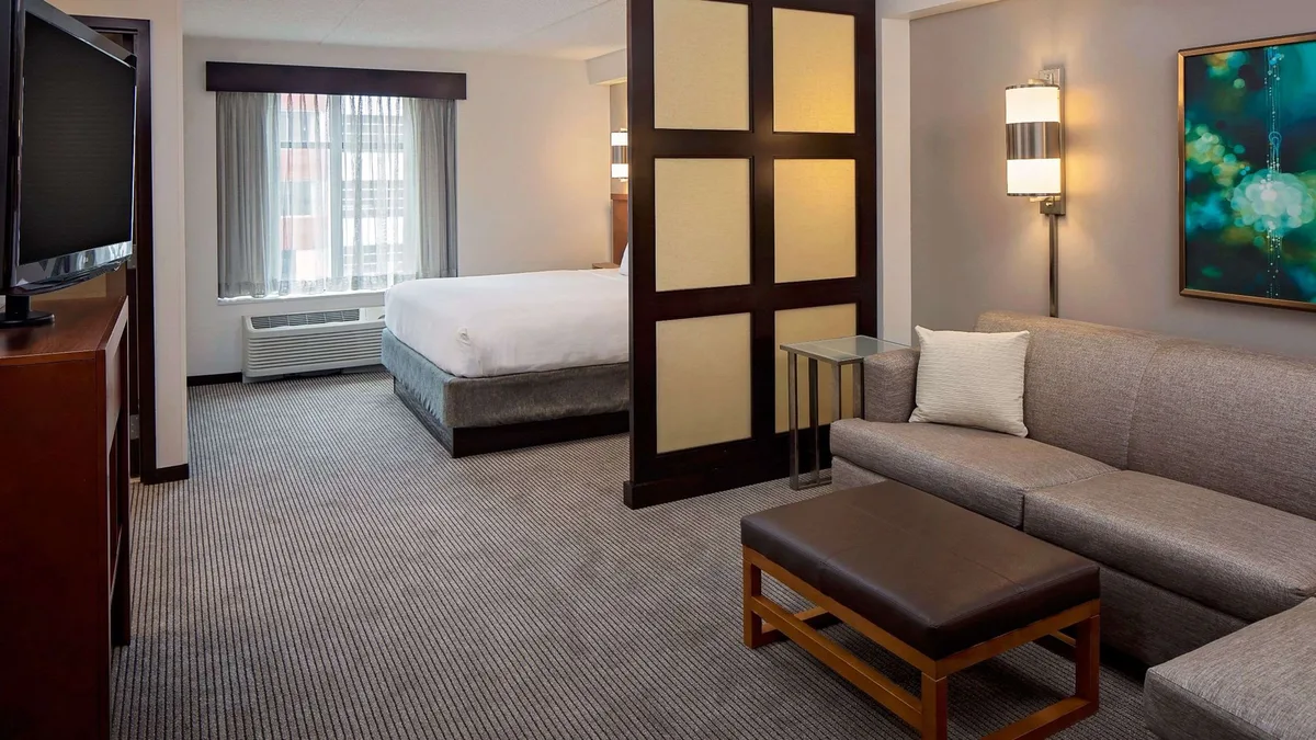 Hyatt Place Pittsburgh-North Shore — 2