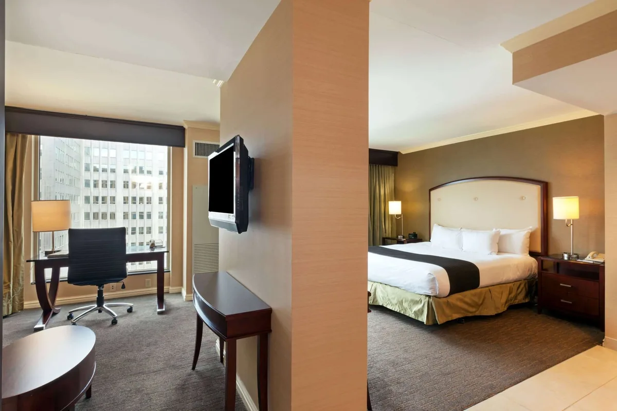 Wyndham Grand Pittsburgh Downtown — 2