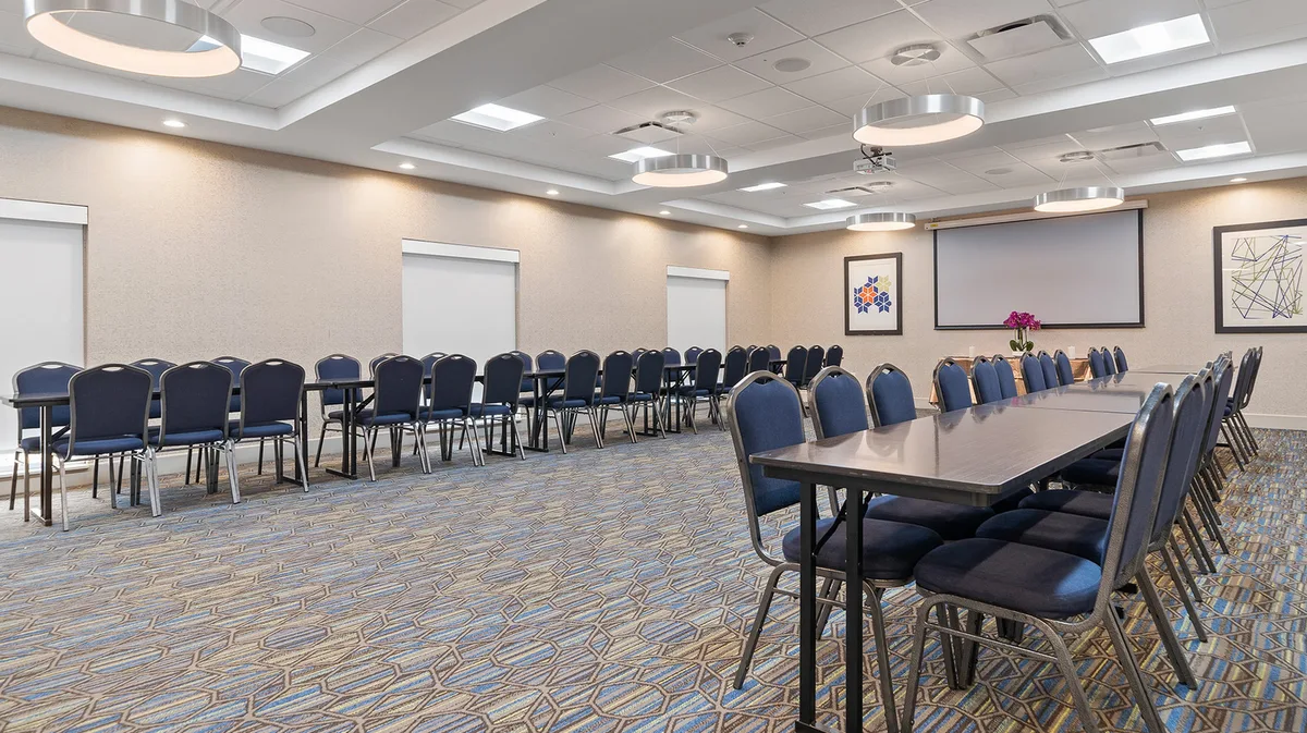 Holiday Inn Express & Suites Macon North by IHG — 5