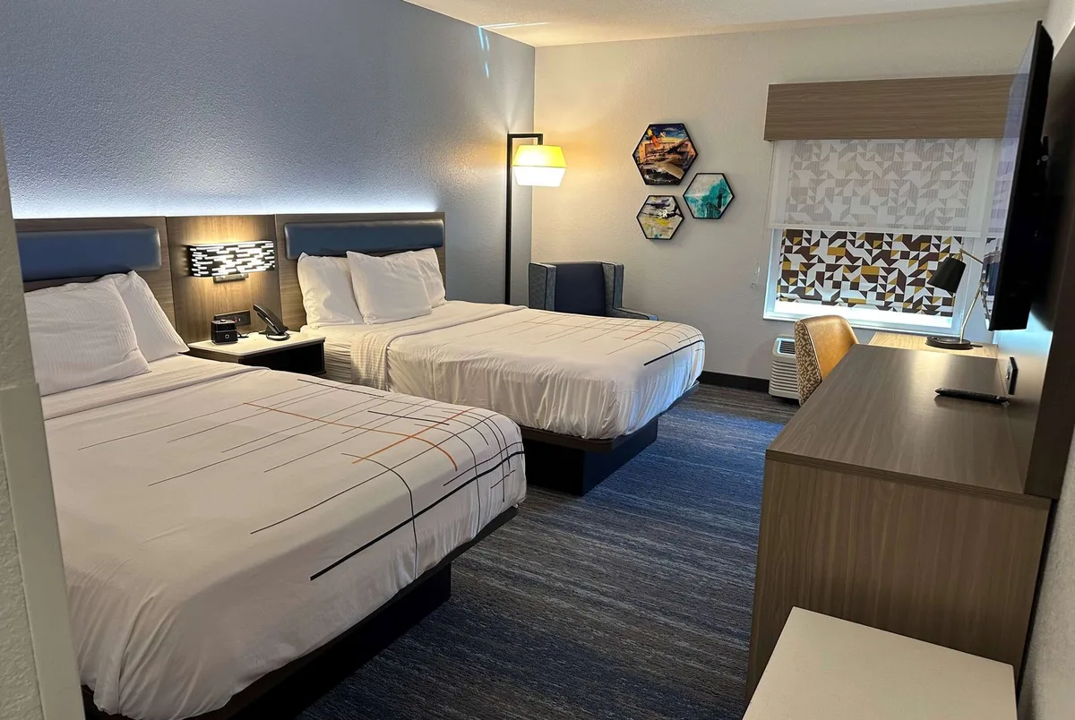 La Quinta Inn & Suites by Wyndham Macon West — 2