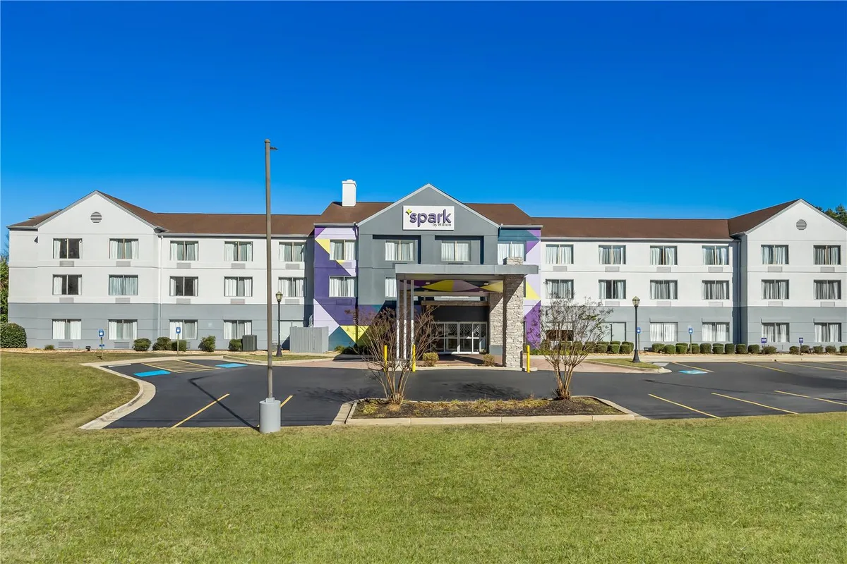 Spark by Hilton Macon North — 5