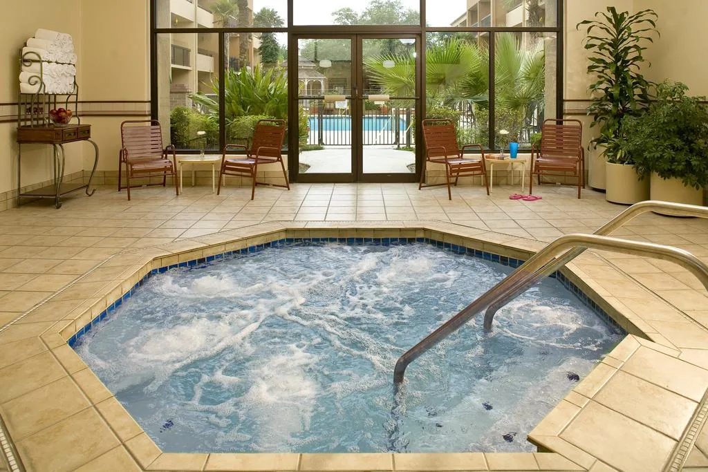 Courtyard by Marriott San Antonio Downtown/Market Square — 3
