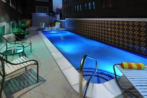 Courtyard by Marriott San Antonio Riverwalk — 2