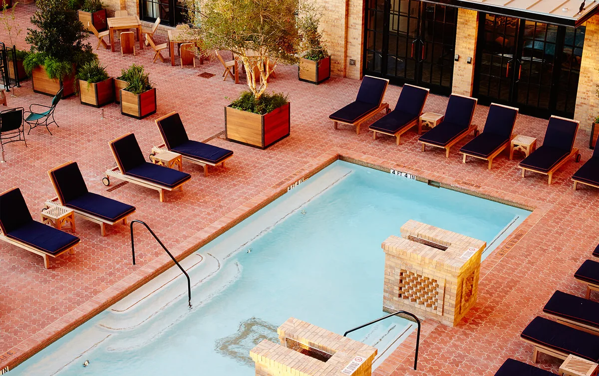 Hotel Emma — 4