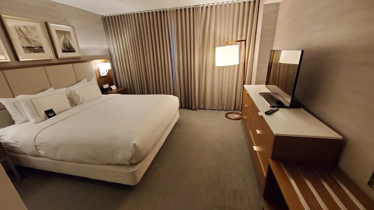 DoubleTree Suites by Hilton Hotel Boston - Cambridge