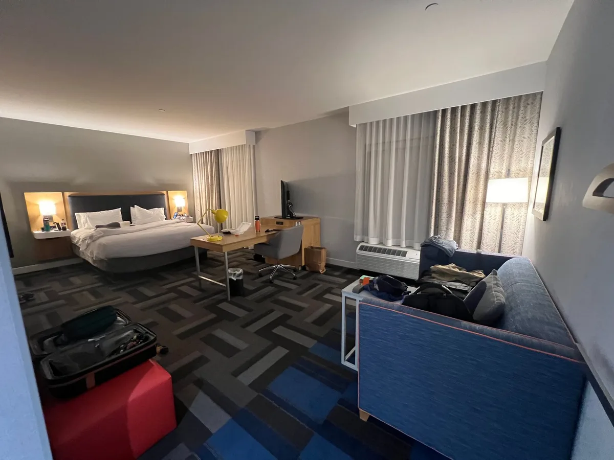 Hampton Inn and Suites Boston/Waltham — 4