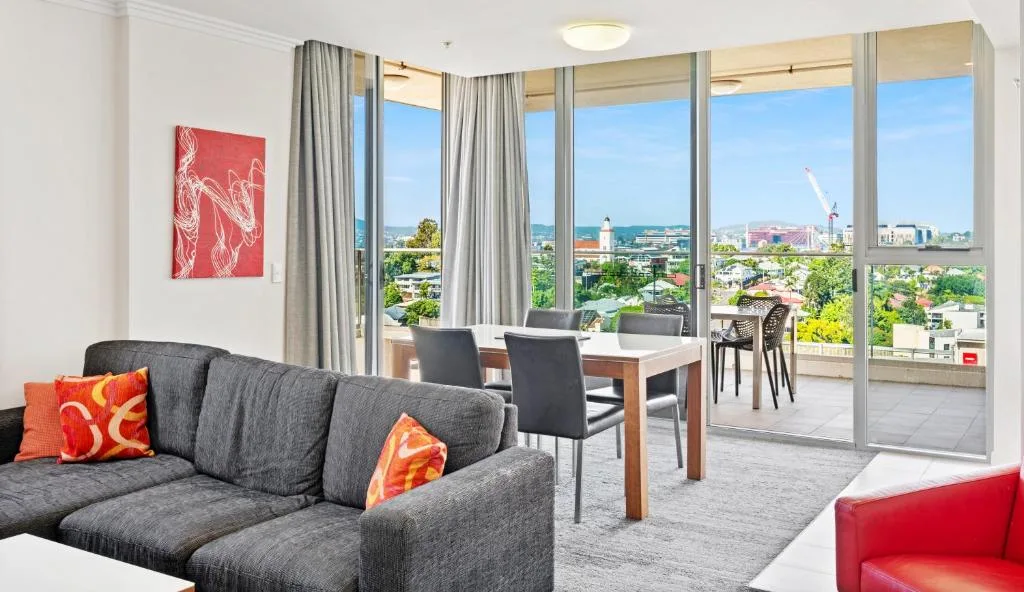 Hotel Diana South Brisbane