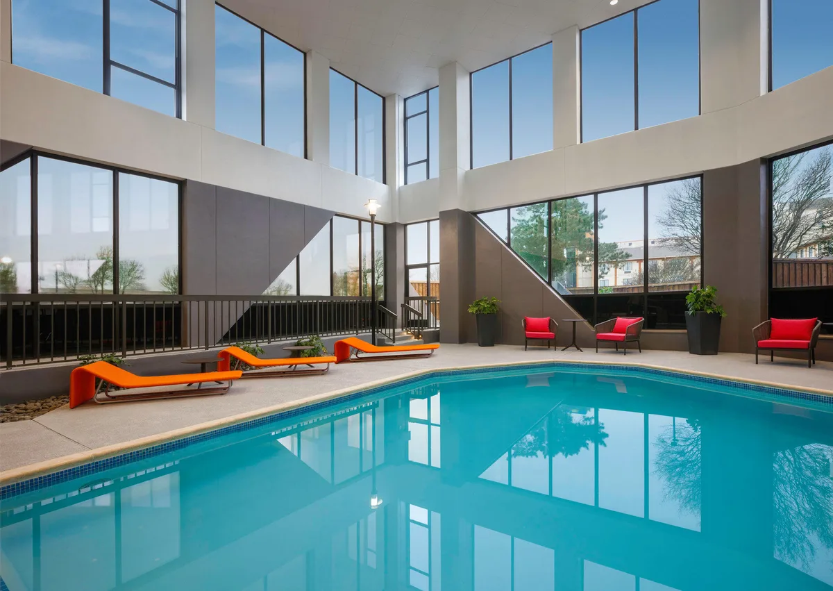 Crowne Plaza Dallas Market Ctr - Love Field by IHG