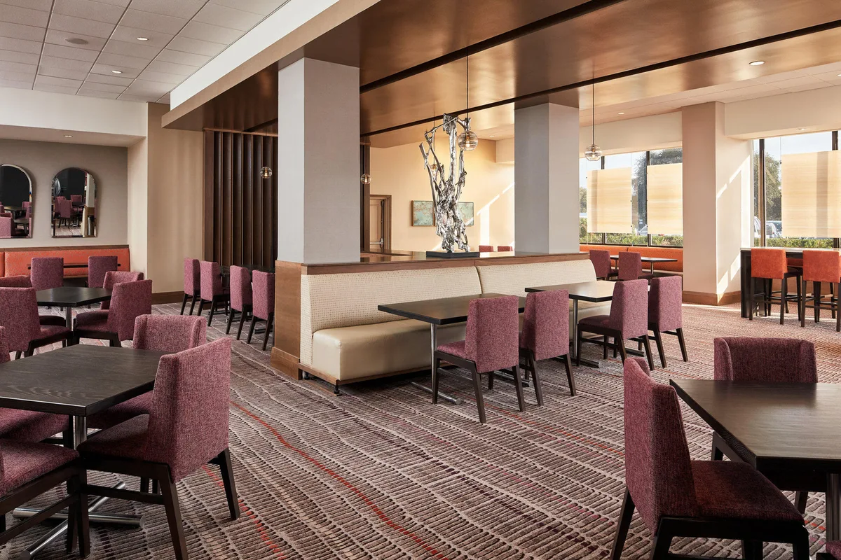 Crowne Plaza Dallas Market Ctr - Love Field by IHG — 5