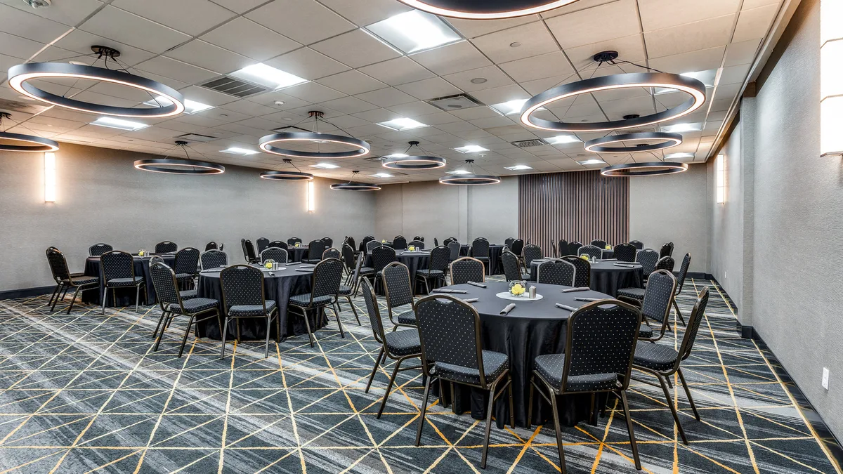Holiday Inn Dallas Market Ctr Love Field by IHG — 5