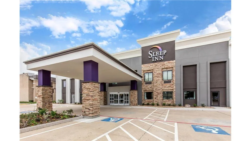 Sleep Inn Dallas Love Field-Medical District — 2