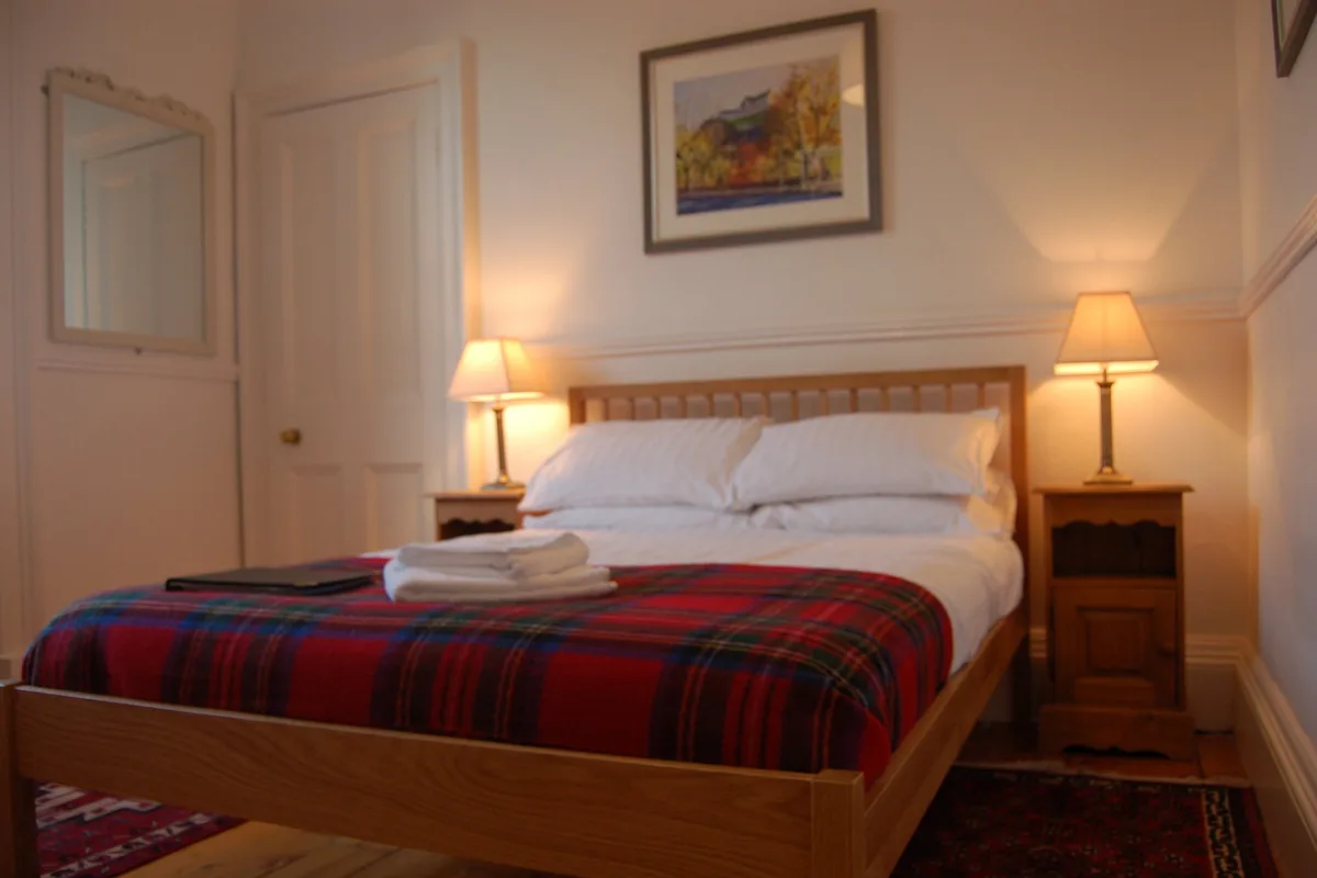 Emmaus Guest House Edinburgh