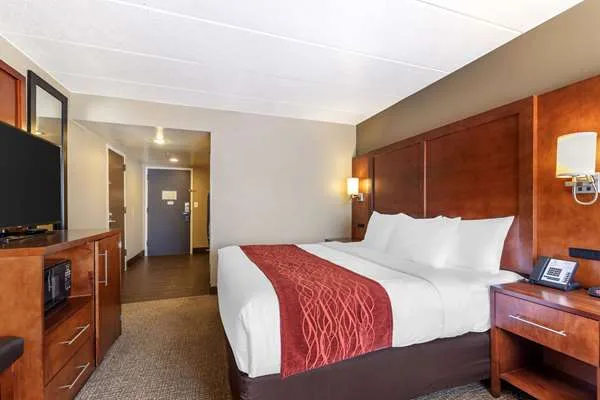 Comfort Inn and Suites Aberdeen near APG — 2