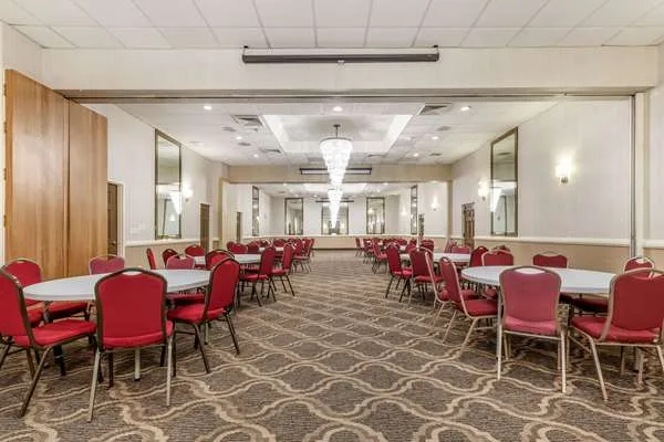 Comfort Inn and Suites Aberdeen near APG — 5
