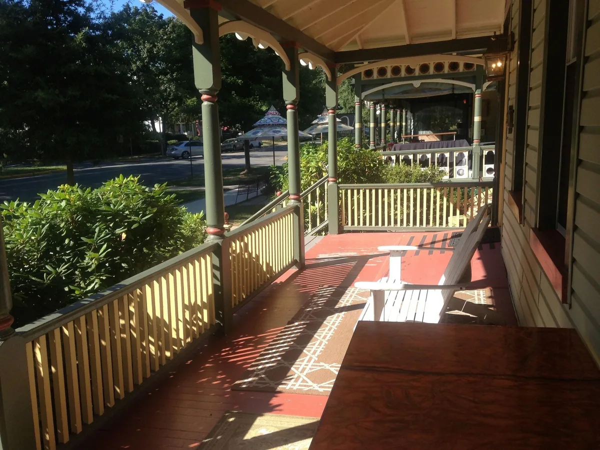 Vandiver Inn — 2
