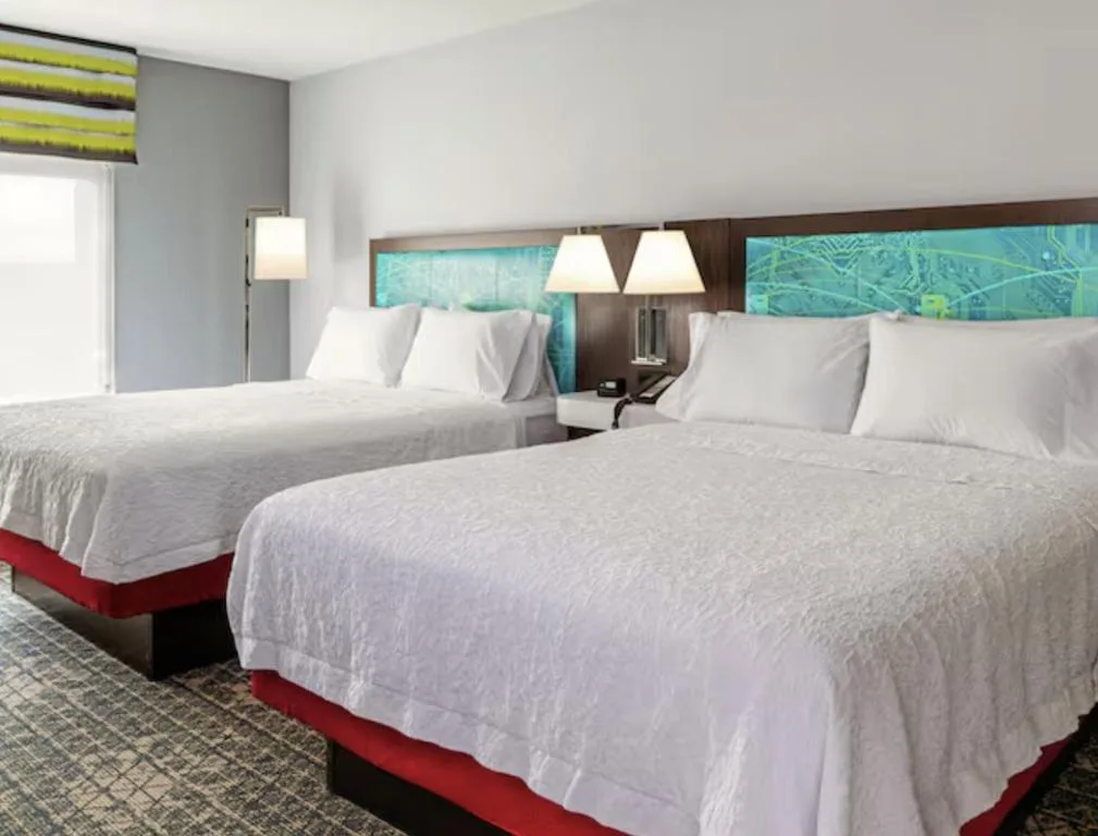 Hampton Inn & Suites Cadillac — 3