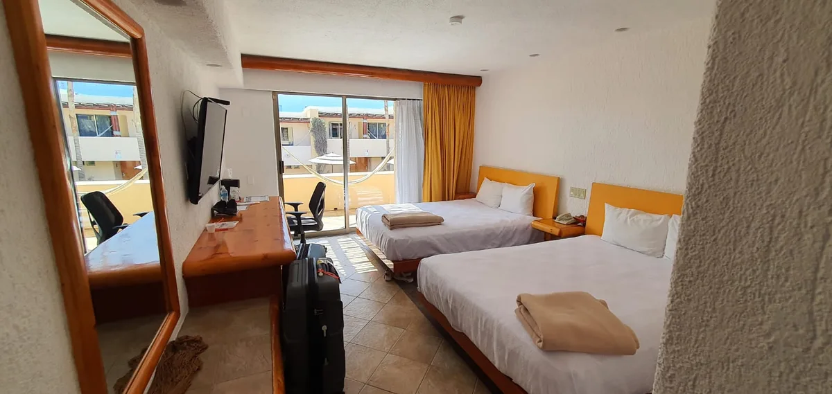 Los Patios Hotel — 4