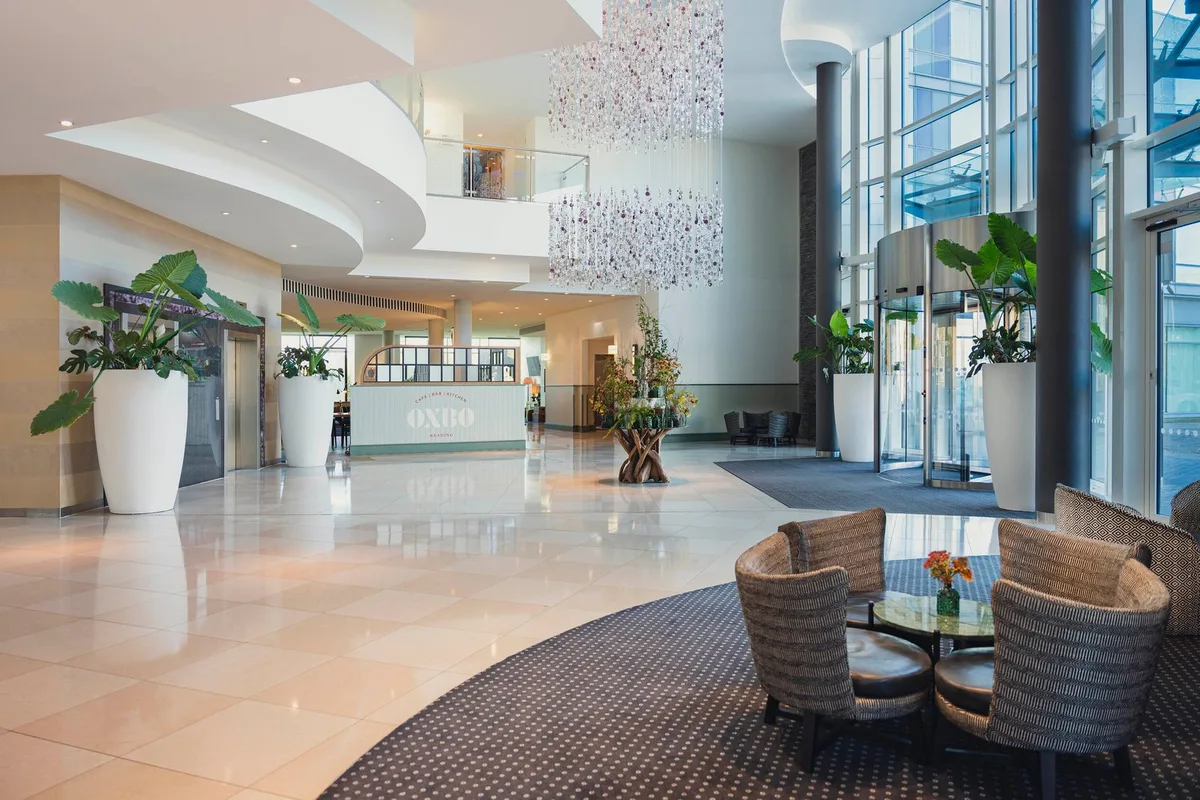 Hilton Reading — 2