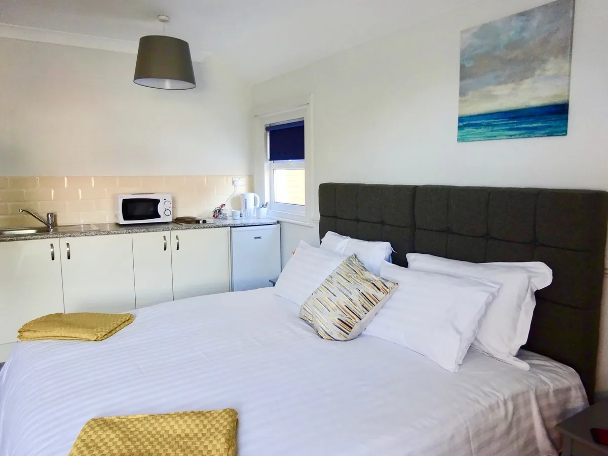 Reading Serviced Rooms — 5