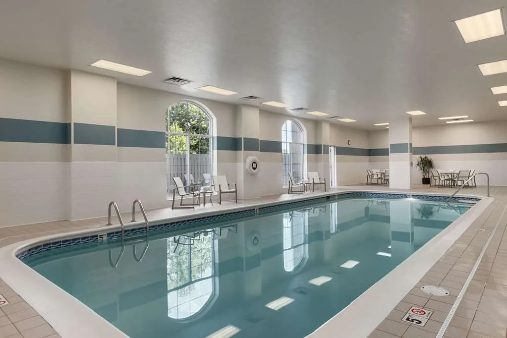 Embassy Suites by Hilton Cleveland Rockside — 4