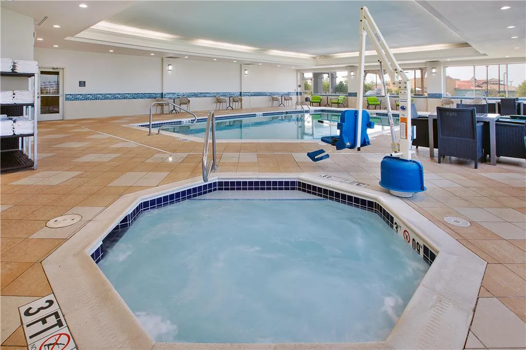 Hampton Inn & Suites Cleveland-Beachwood