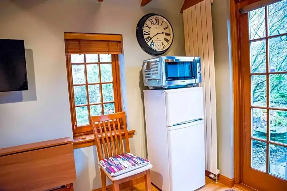 Kirkstyle Hideaway Serviced Bothy — 4