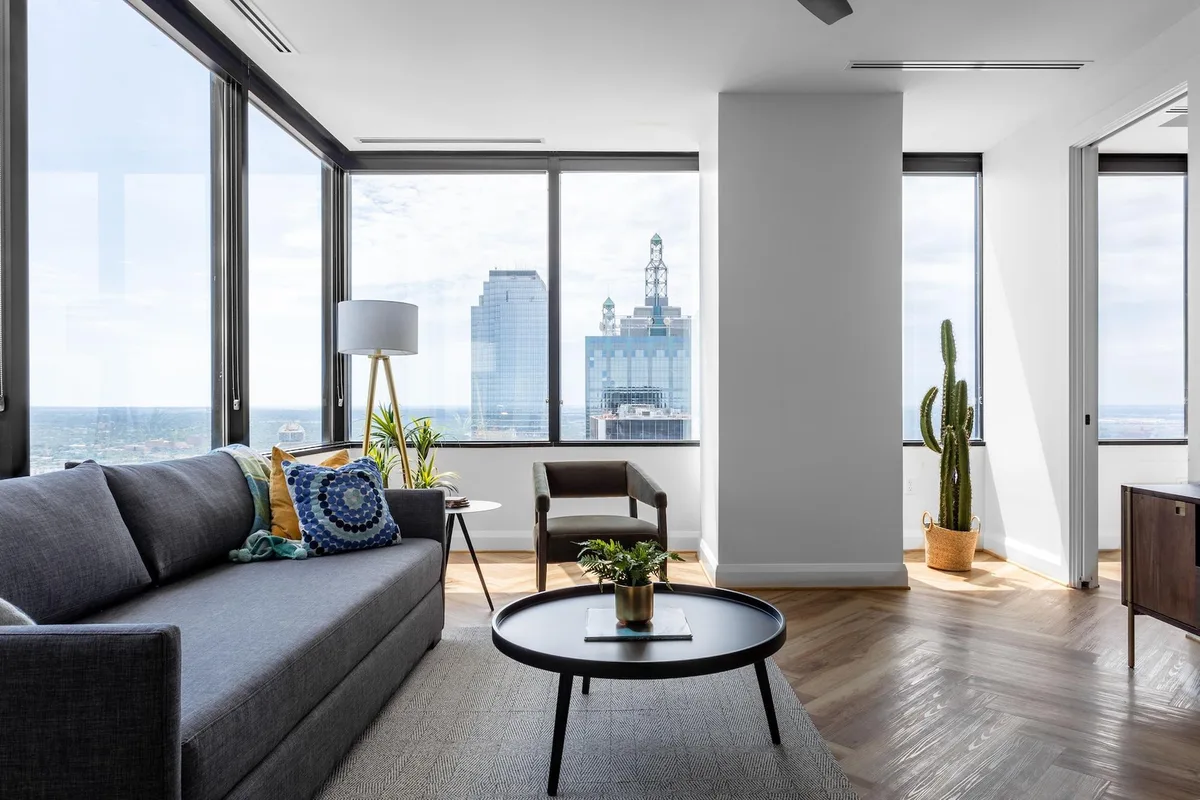 Mint House Dallas Downtown by Kasa — 4
