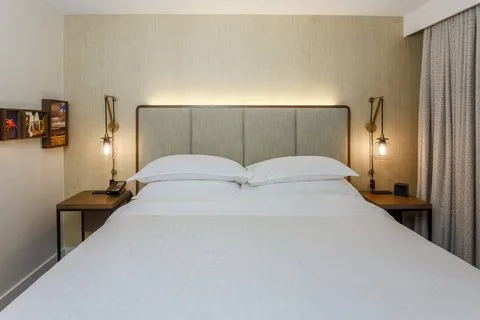 Sheraton Suites Market Center Dallas — 5