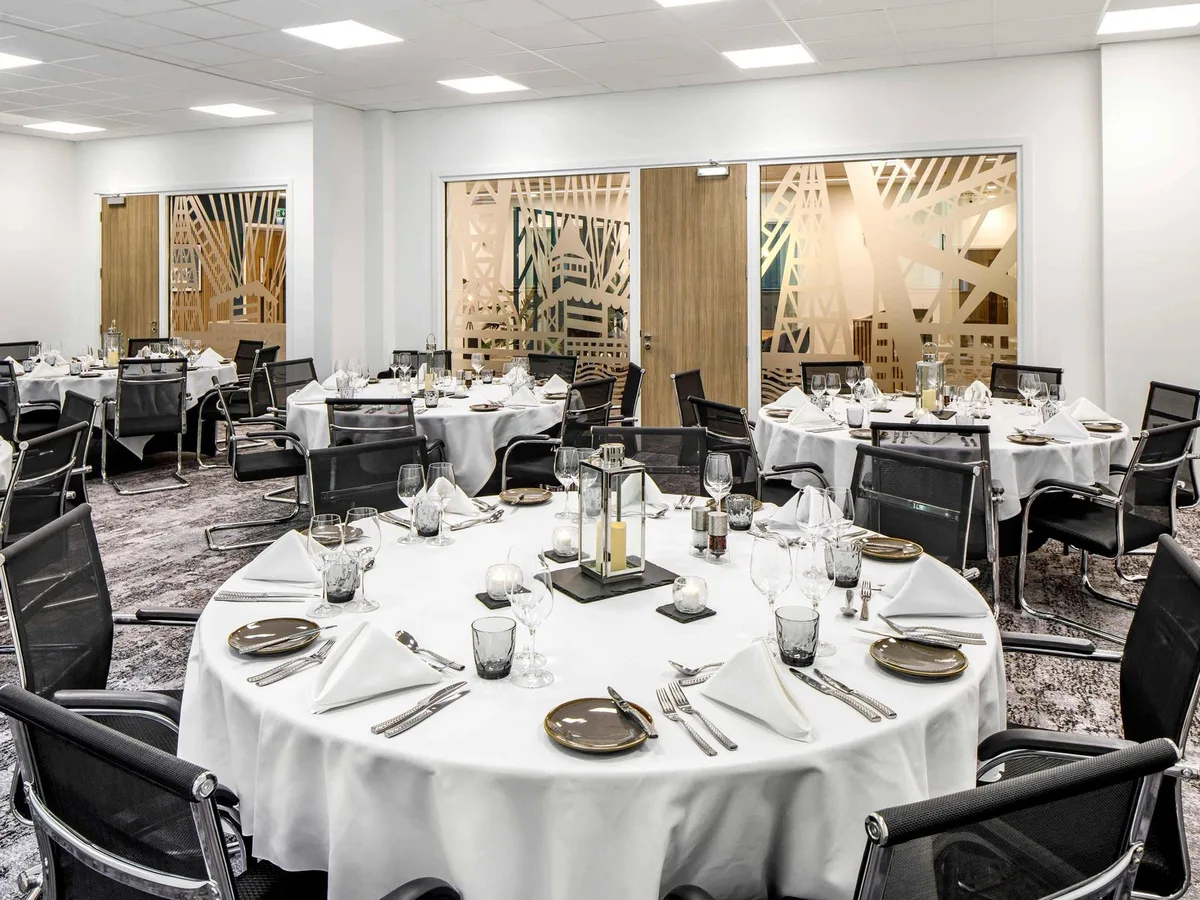 Mercure Newport — 5