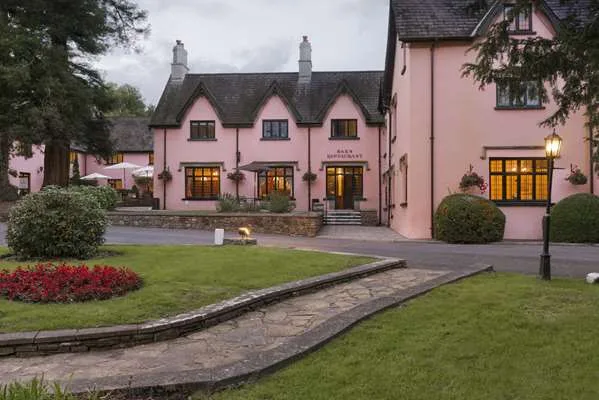 Ramada Resort by Wyndham Cwrt Bleddyn Hotel & Spa