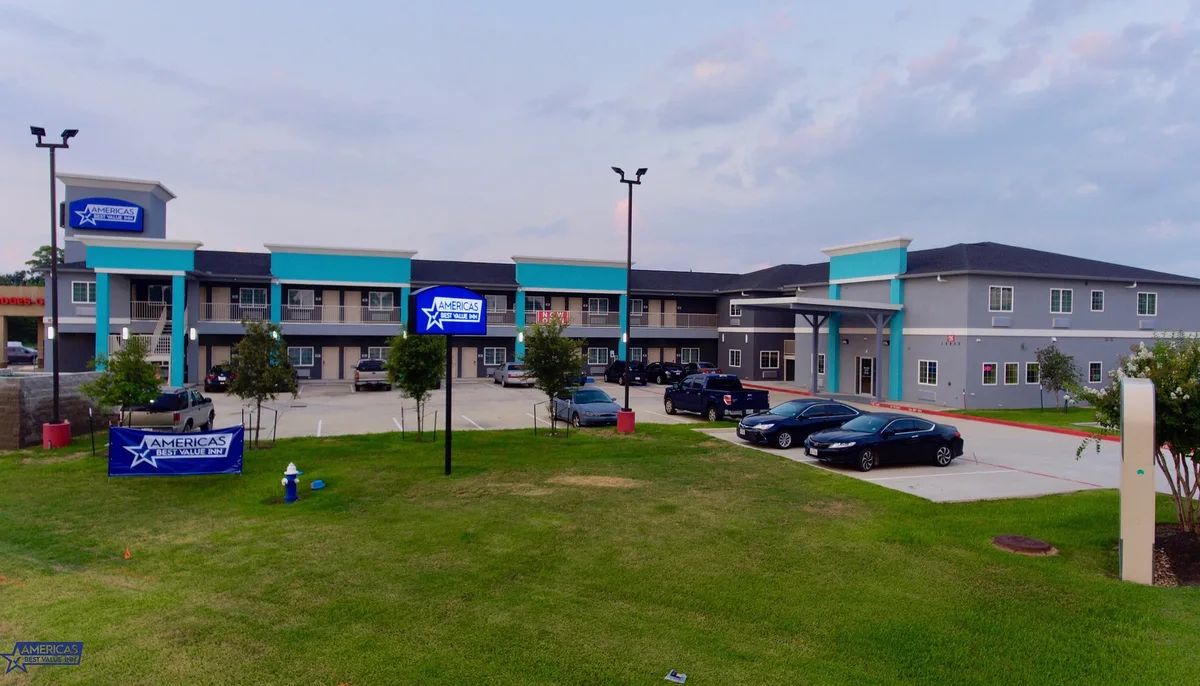 Americas Best Value Inn Houston Willowbrook — 5