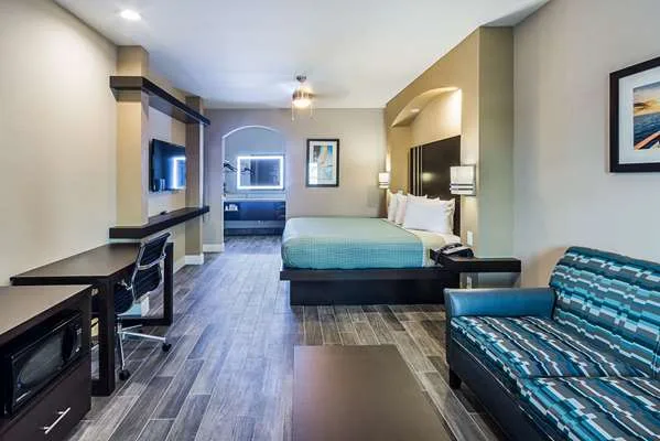 Econo Lodge Inn & Suites Houston NW-Cy-Fair