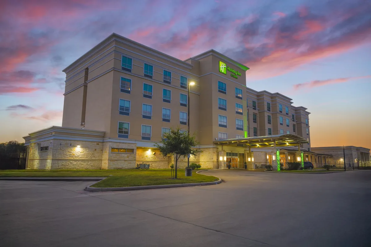 Holiday Inn & Suites Houston NW - Vintage Park Area by IHG — 4