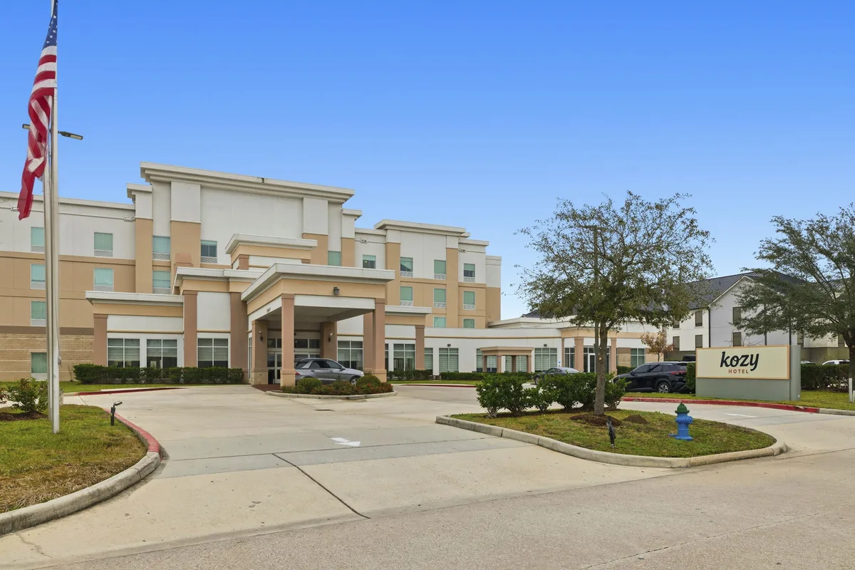 Kozy Hotel Houston North — 4