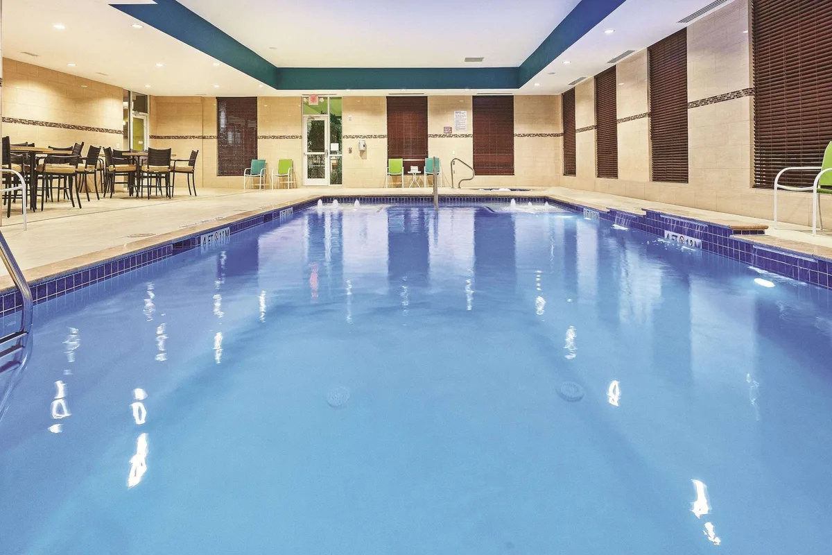 La Quinta by Wyndham Houston Willowbrook Vintage Park — 4